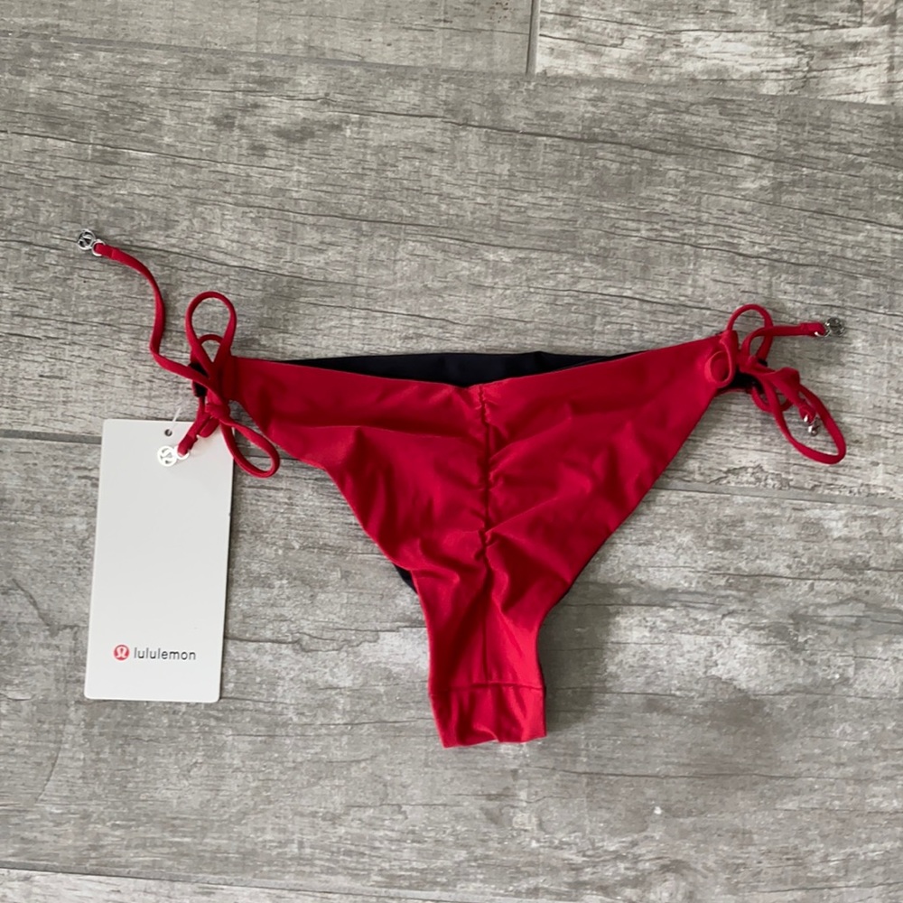 NWT Lululemon sun soaker LR cheeky bottom dark red